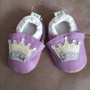 New Forgotten Princess 0-6mo (Size 4) booties